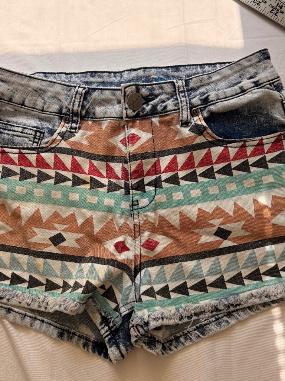 Dramatic Blues Denim Cutoff Shorts Women's Small Aztec Geometric Print Acid Wash